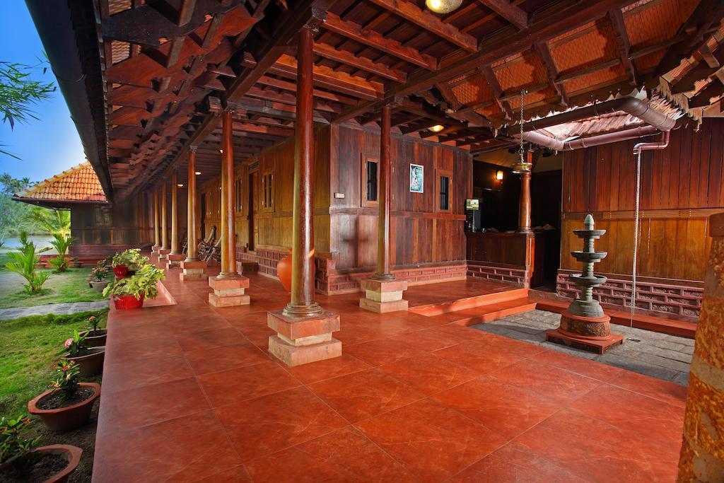 Kondai Lip Backwater Heritage Resort Kochi Екстериор снимка